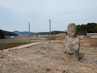 연화리 석불입상 썸네일 이미지