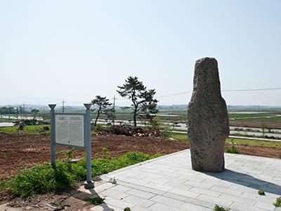 석남리 석불입상 뒷면 썸네일 이미지