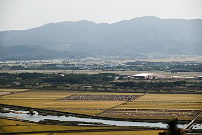 도비산 전망대에서 본 서산 공군비행장 전경 썸네일 이미지